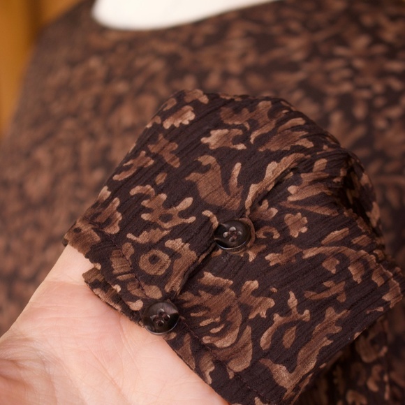Vintage Jones New York 100% Silk Long Sleeve Brown Patterned Blouse - Picture 5 of 16